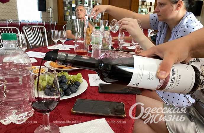 Зала для дегустації