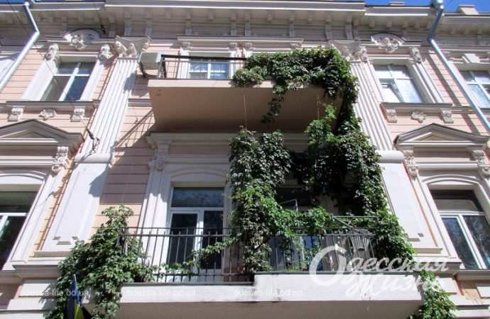 Одесский "дом-сквозняк", фасад