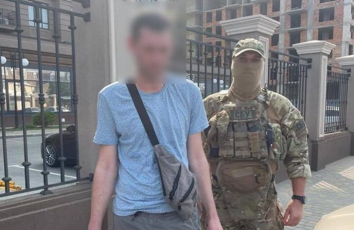 Зливав ворогові координати ППО: в Одесі затримали чергового шпигуна