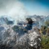 Наслідки жахливі: як у Чорноморці гасили пожежу у будинках (фото, відео)