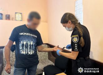 В Одессе отдыхающий в порыве ревности зарезал своего знакомого
