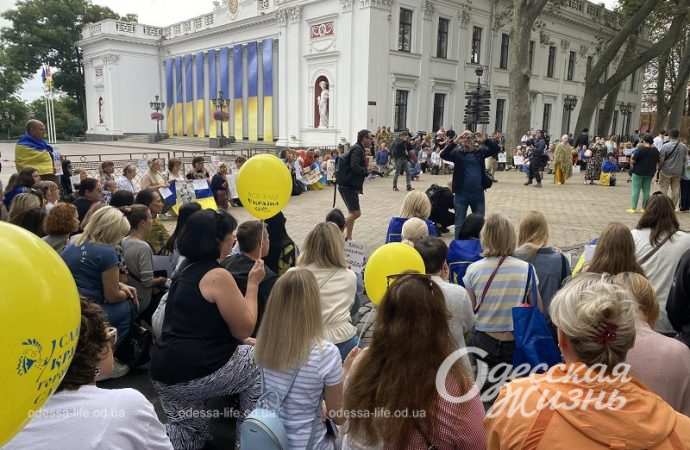 Минута молчания на акции в Одессе, 16.09.2023-2