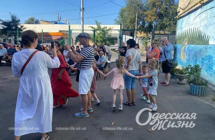 День двора. Сущенко