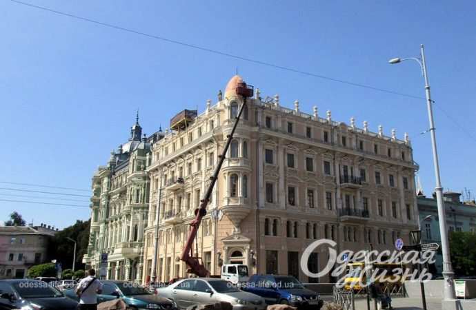 Одеський будинок Лібмана: реставраційні роботи продовжуються? (фотофакт)