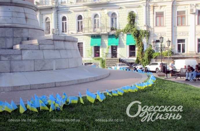 Народный мемориал на Екатерининской площади в Одессе-6