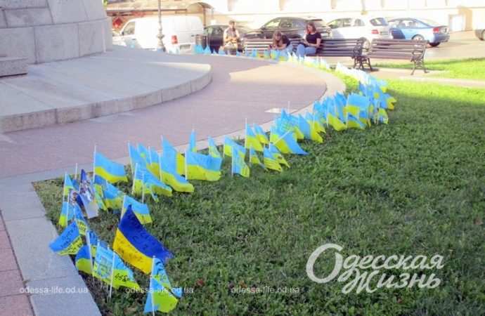 Народный мемориал на Екатерининской площади в Одессе-3