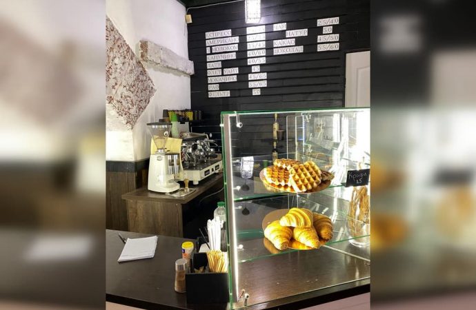 Міністерство кави та круасанів