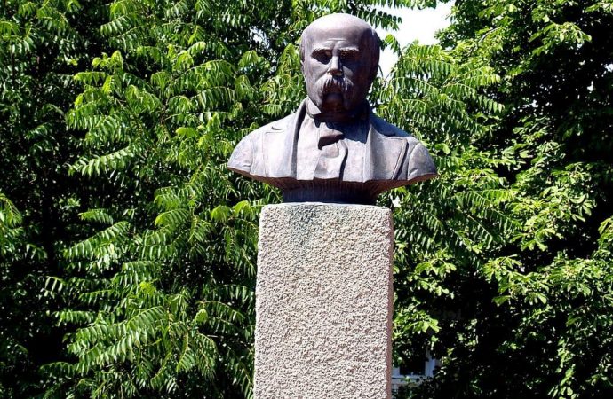 Монумент Т. Г. Шевченка