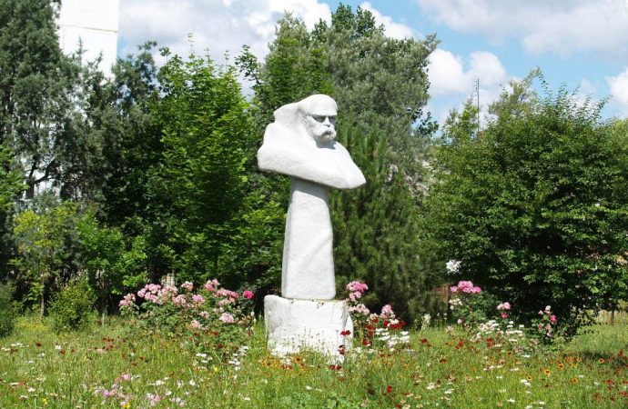Пам'ятник Шевченко