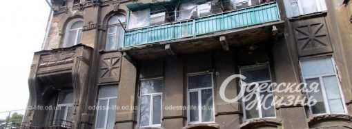 «Наш несчастный дом!»: в Одессе снова продлили спасательные мероприятия в переулке Ляпуновых (фоторепортаж)