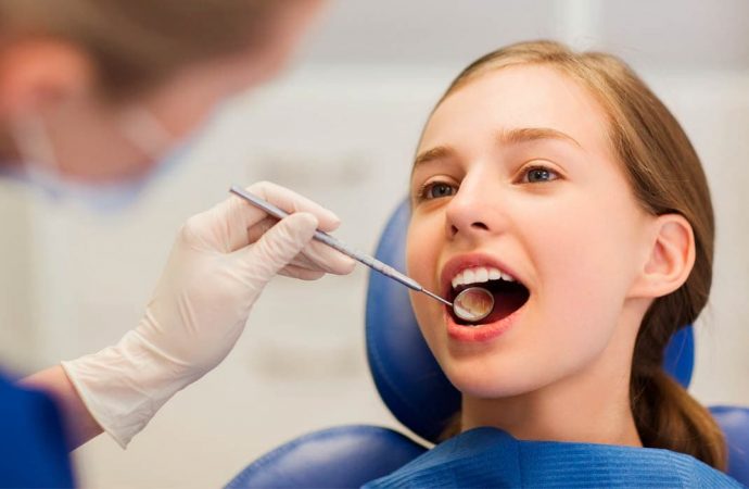 Почему подростка всё-таки нужно лечить у детского стоматолога