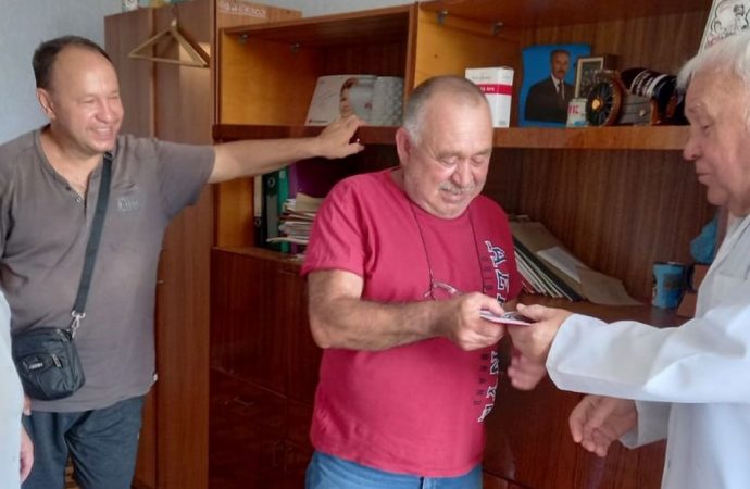 Здали кров по 45 разів: двоє жителів Рені отримали звання «Почесний донор України»