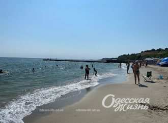 Оксамитовий сезон на одеських пляжах: переваги відпочинку на морі у вересні (фоторепортаж)
