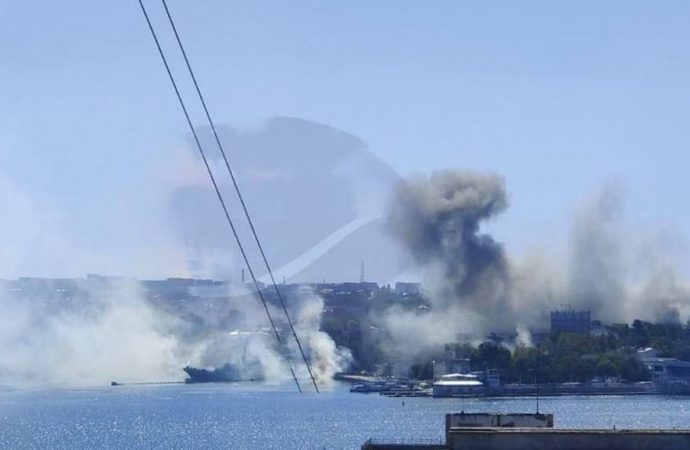 У Севастополі зруйновано штаб командування чорноморським флотом росії