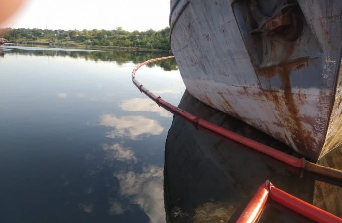 Лиман в Одесской области загрязнили нефтепродуктами