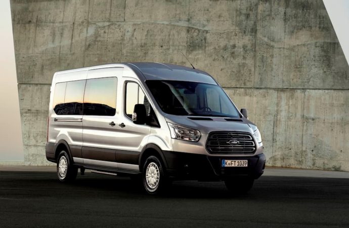 Пасажирський комфорт: розміщення та зручність у Ford Transit Minibus*