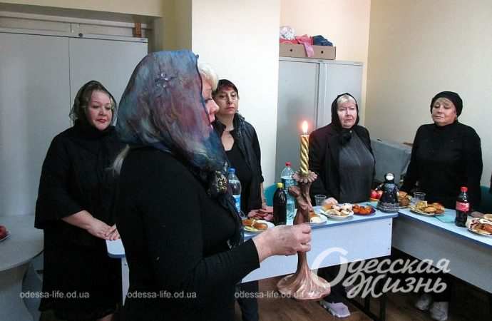 Поминки за загиблими в Грозі. Котова