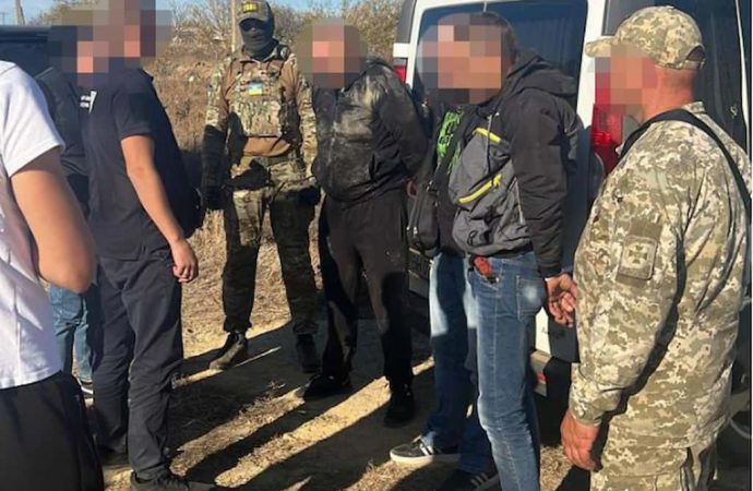 Одесский полицейский пытался подкупить пограничника: подробности