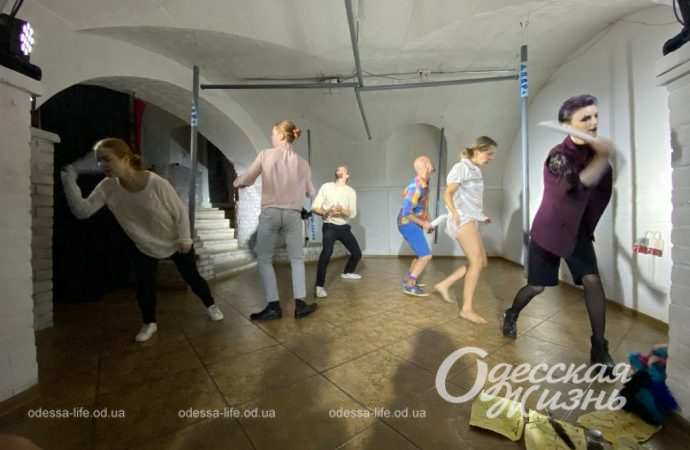 Театральна лабораторія. Сущенко