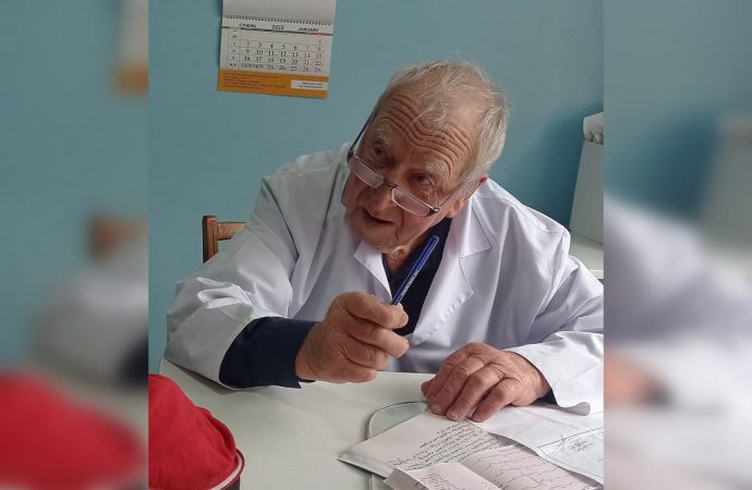 В Любашевке работает самый старый доктор в Одесской области