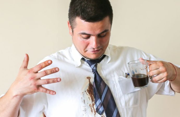 Как вывести пятна от кофе с разных поверхностей?