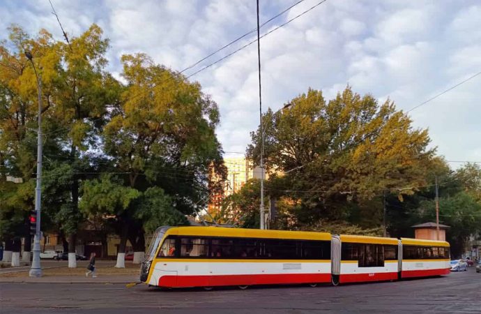 Одесский трамвай-великан снова возит пассажиров: на каком маршруте