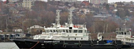 Біля Севастополя підірвався російський корабель, який шукав міни