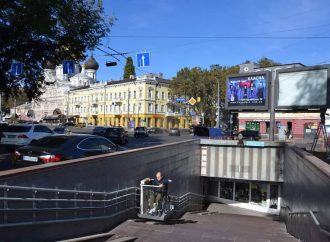 В Одессе отремонтировали электрические подъемники: где людям с инвалидностью облегчили передвижение (фото)
