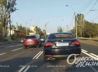 Чи стала нова розмітка на Миколаївській дорозі зрозумілою та зручною для водіїв?