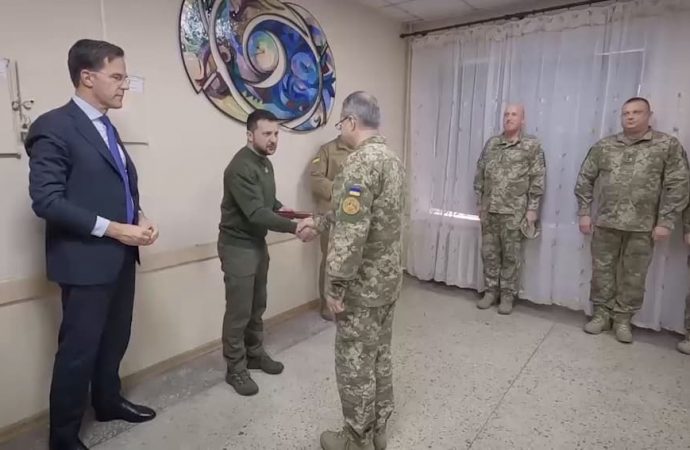 Зеленський у шпиталі