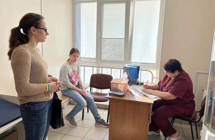 В Одессе бесплатно вакцинируют детей от вируса, вызывающего онкозаболевания