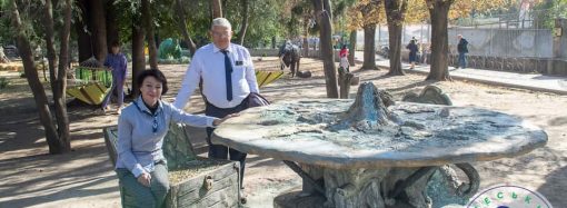 В Одесском зоопарке появился мифический арт-объект (фото)