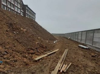 В Черноморске хотели построить спорткомплекс в зоне оползня
