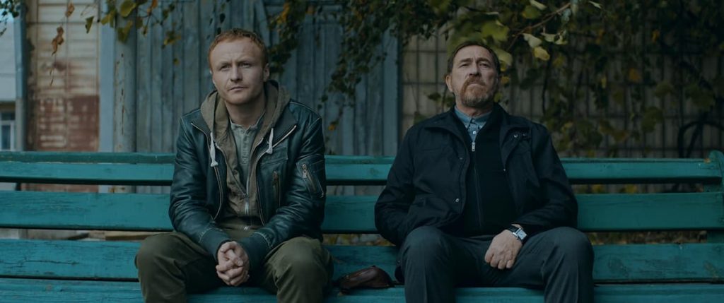 Віталій Салій та Віктор Жданов у фільмі "Я працюю на цвинтарі"