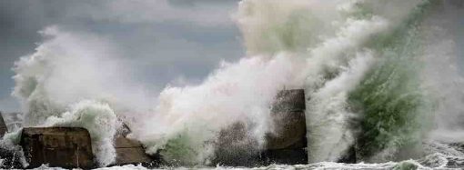 Як штормить Чорне море: одеський фотограф показав чарівні кадри (фото)