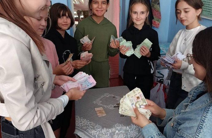 Як проводять благодійні ярмарки та збирають кошти на ЗСУ учні Зеленогірської громади