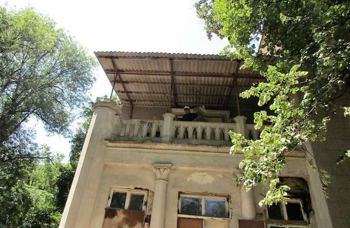 Замок монстров. Котова