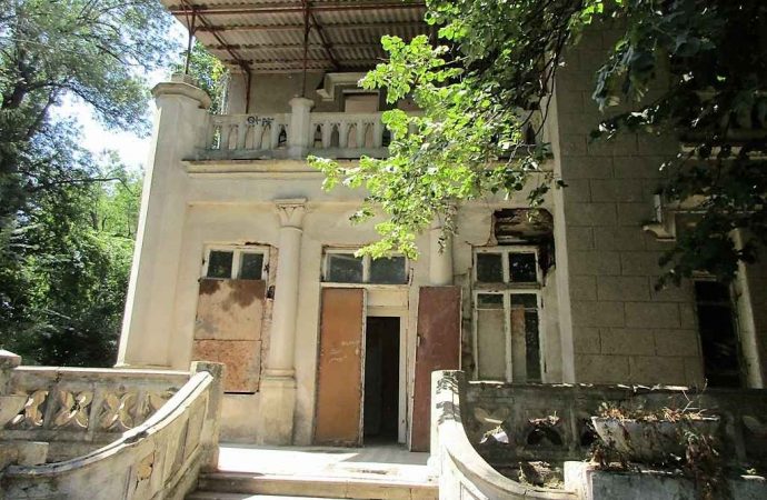 Замок монстров. Котова