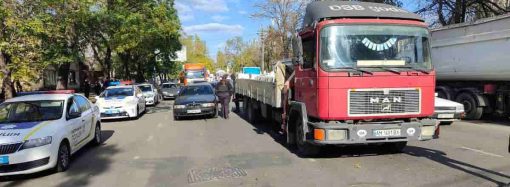В Одесі зерновози перекрили важливий напрямок: причини