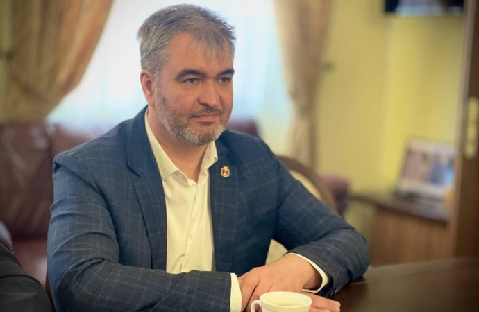 Труханов звільнив свого першого заступника: ще один віцемер йде до армії (ОНОВЛЕНО)