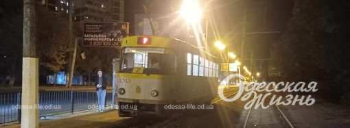На Люстдорфской дороге остановились трамваи: причины