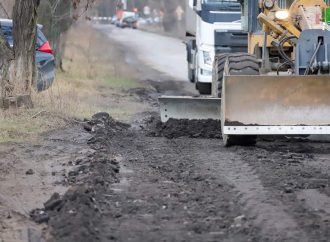 На Одещині ремонтують дорогу до портів: де закрито проїзд