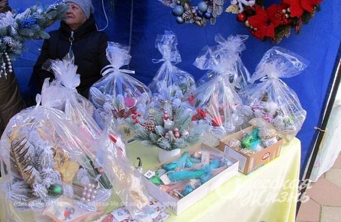 Рождественская ярмарка в одесской Кирхе, подарки