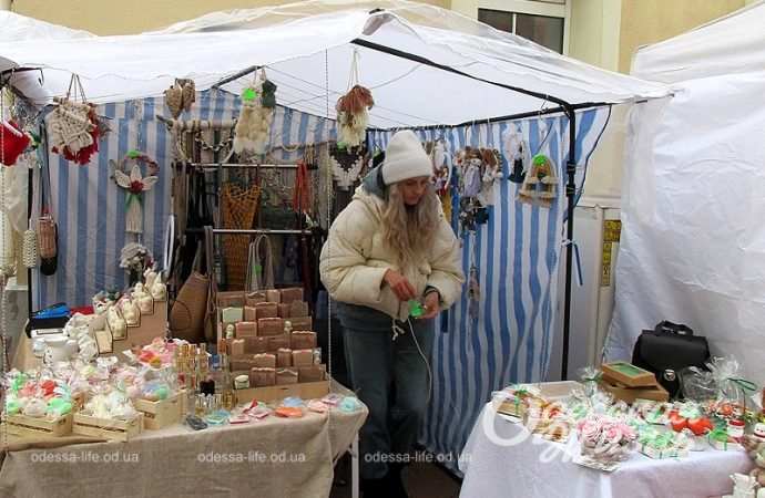 Рождественская ярмарка в Кирхе, Одессе, декабрь 2023