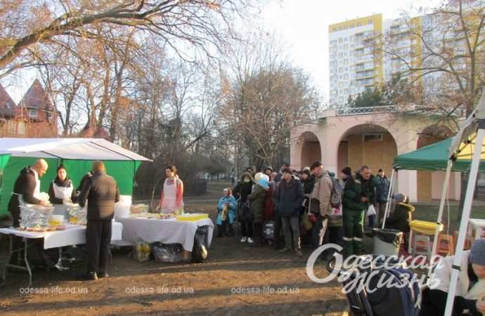 На Молдаванке, благотворительный обед