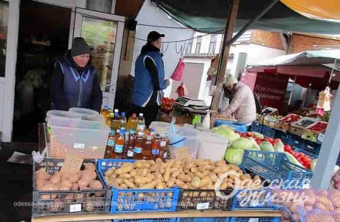 Торговля овощами на Новом рынке в Одессе