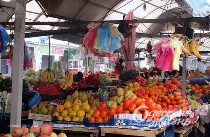 Фрукты на одесском Новом рынке