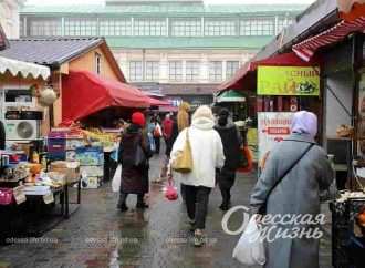 Одесский Новый базар в начале зимы: дешевые яйца, мясной рай и «кто где потерялся»