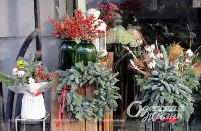 Одесские витрины, венки, букеты