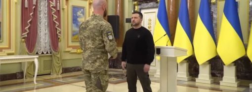 Одесский военнослужащий получил от Президента сертификат на жилье